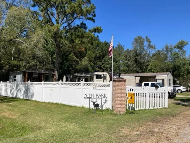 DeerPark Mobile Home and RV Park 10