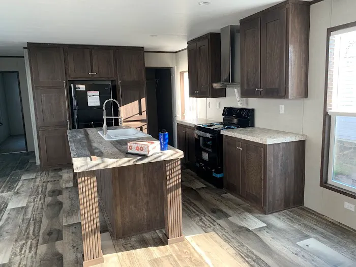 Wenwood Village RV & Mobile Home Park 8