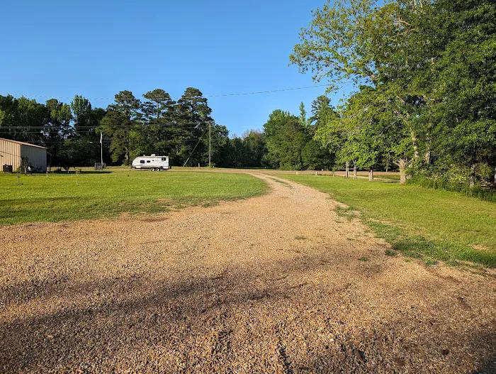 Bass and Buck RV Park 3