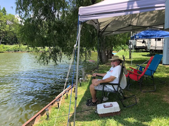 Willis RV Park On Lake Conroe 5