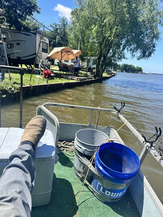 Willis RV Park and Extended Stay Cabins on Lake Conroe 4