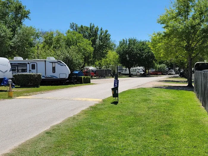 Lake Conroe RV Campground by Rjourney 1