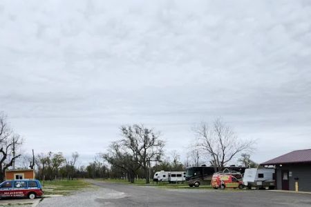 Rustic Oak RV Park