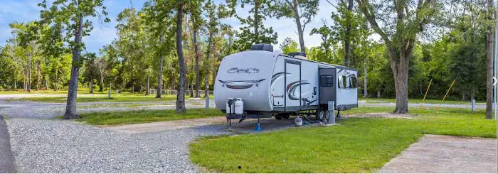 Rustic Oak RV Park 9