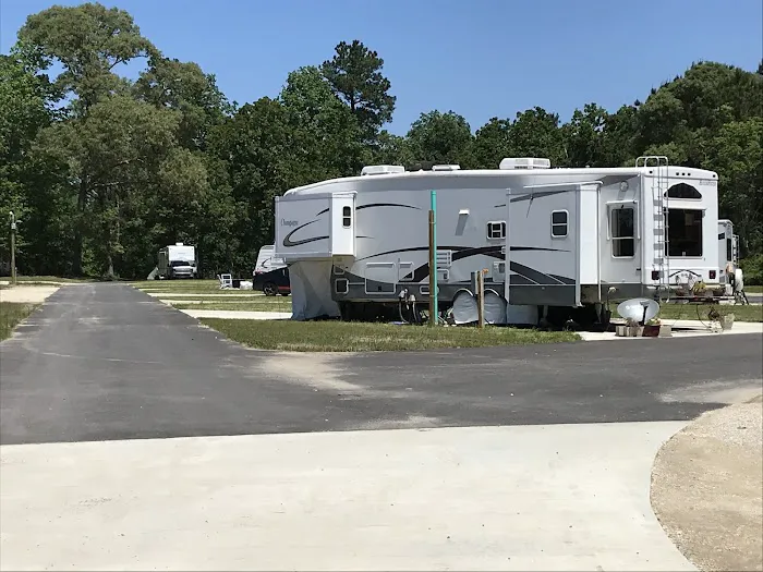 Calcasieu River RV Park 4