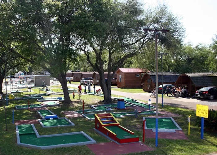 Lafayette KOA Holiday 6