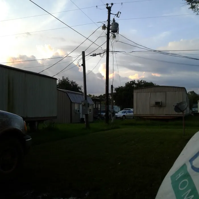 Shady Oaks Estates Mobile Home & RV Park 4