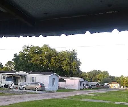 G & R Mobile Park