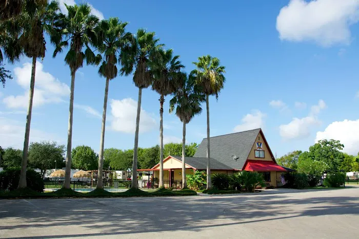 Houston East RV Resort 10