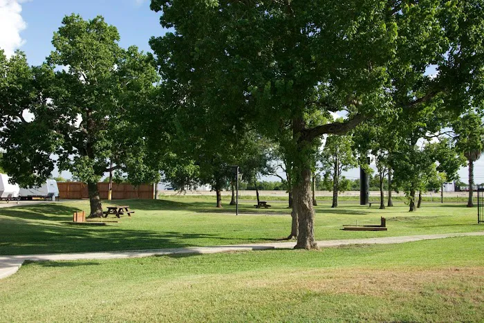 Houston East RV Resort 3