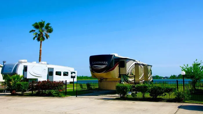 Houston East RV Resort 6