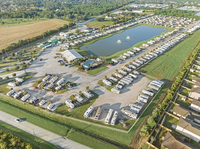 Mont Belvieu RV Resort by QRV 10