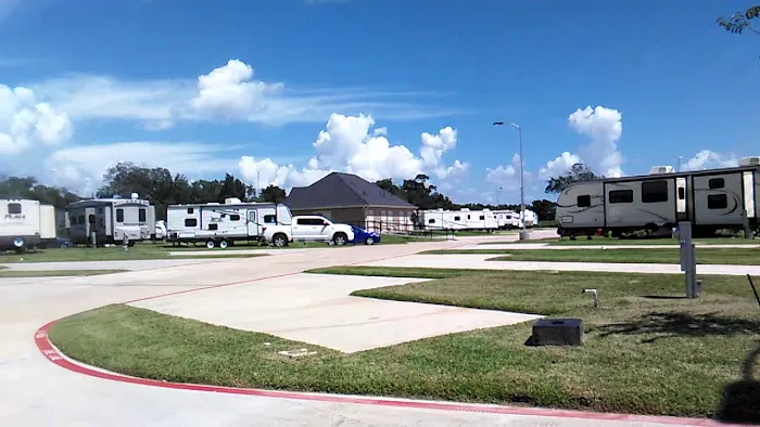 Bayou Bend RV Resort 10