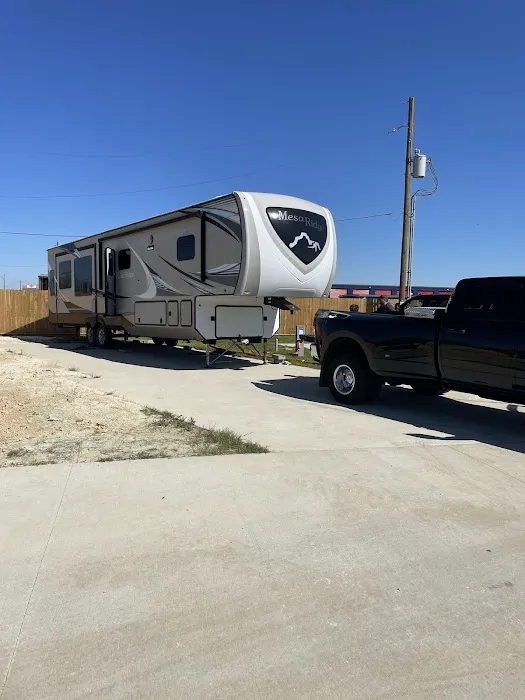 Sunset Point RV Park & Storage 10