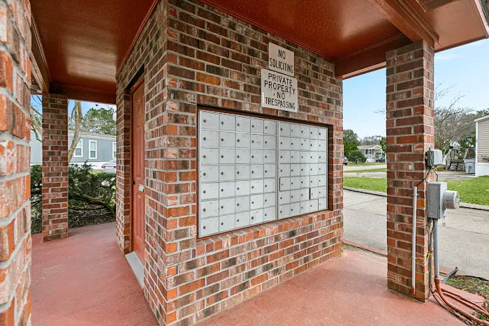 Crestview Village 10