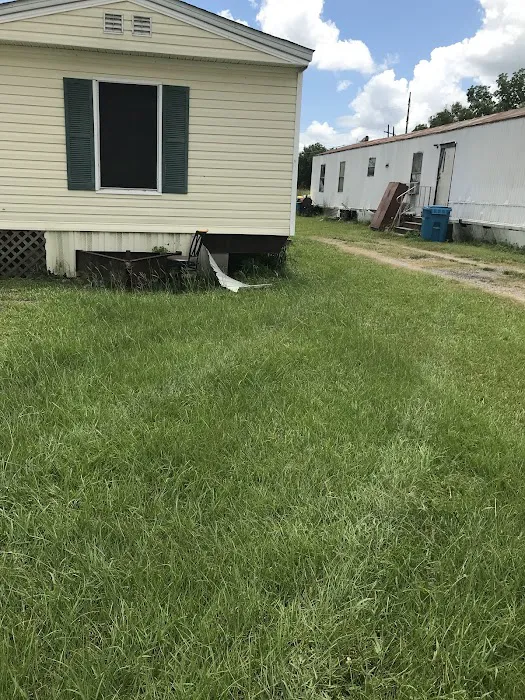 Cajun Grav Mobile Home Park 7