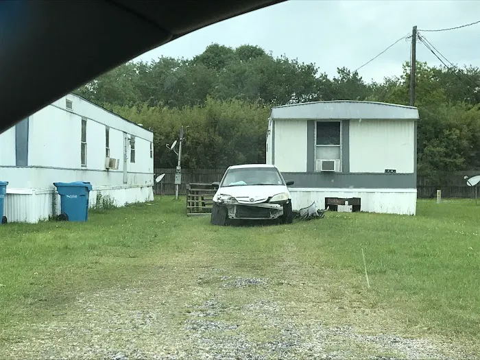 Cajun Grav Mobile Home Park 8