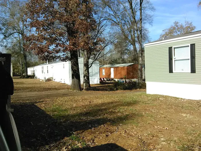 Shady Springs Mobile Home 4