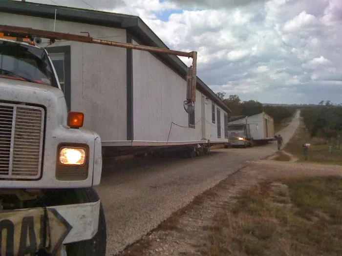 A M Express Mobile Home 3