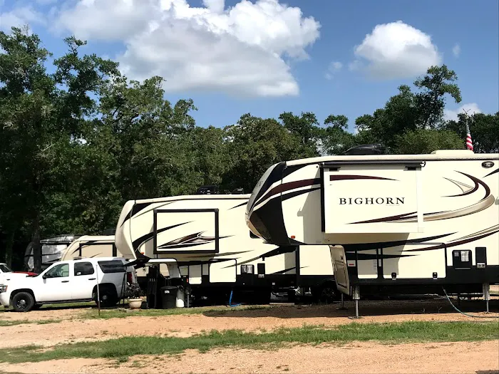 Lost Oaks RV Park 2