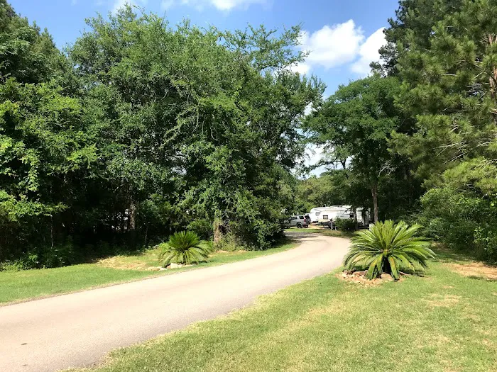 Lost Oaks RV Park 7