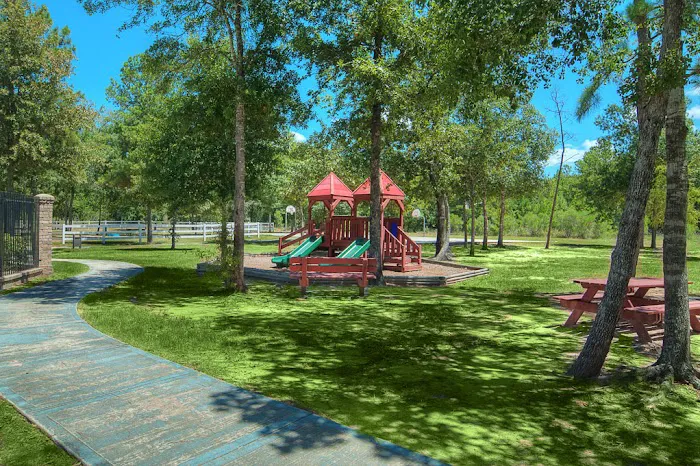 Grand Oaks 6
