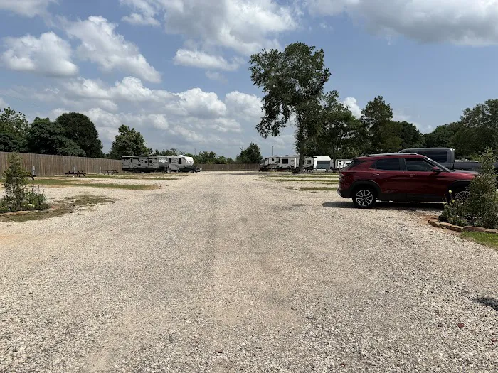 Goodson Loop RV Park 9
