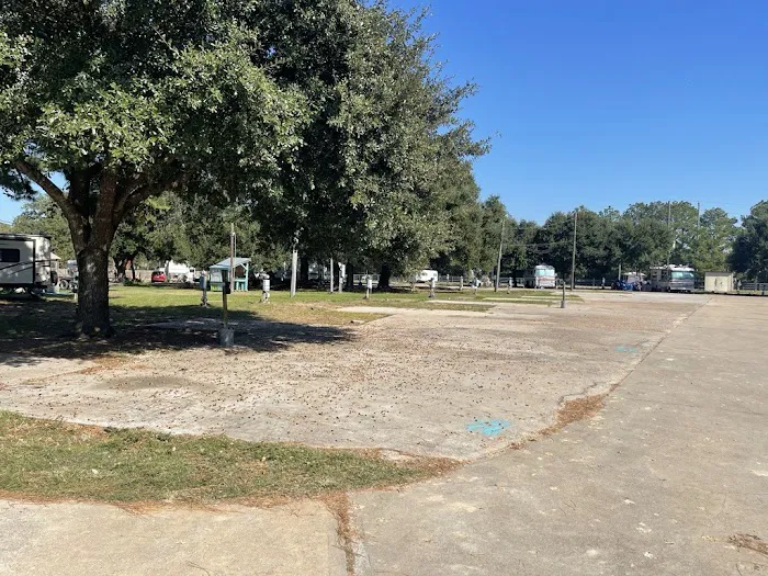 Decker Prairie RV Park 8