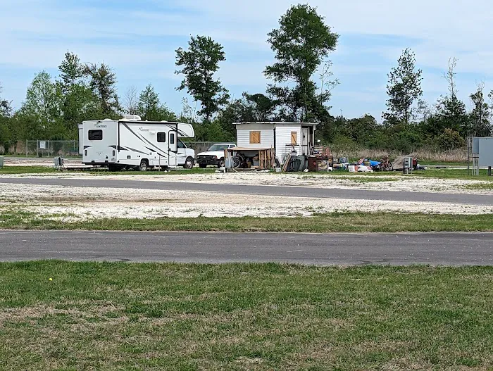 Gates at Mcneese RV Park 8