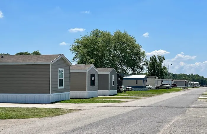 Château Maison Manufactured Housing Community 5