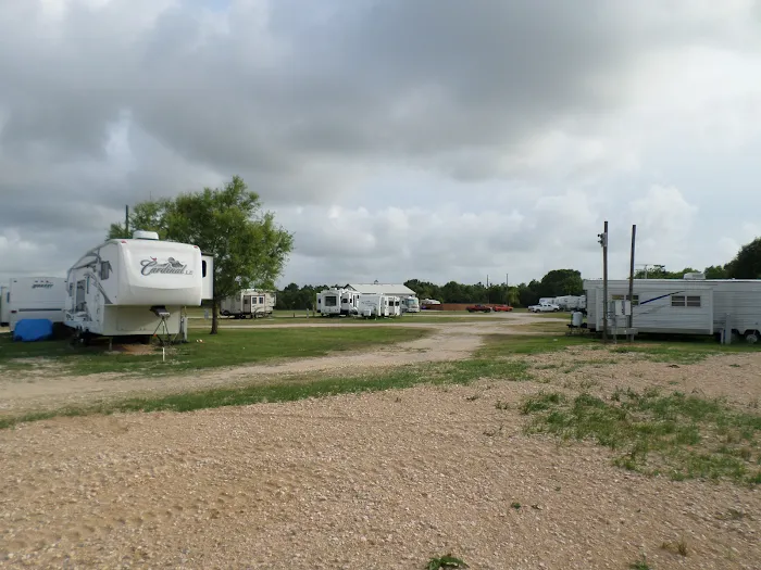 Anahuac RV Park 8