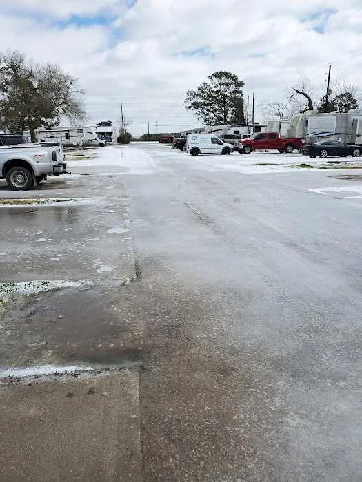 Shady Oaks RV Park 4