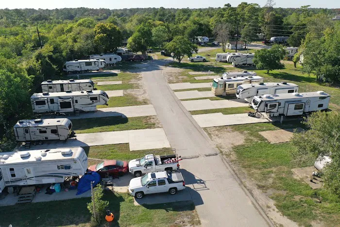 Shady Oaks RV Park 8
