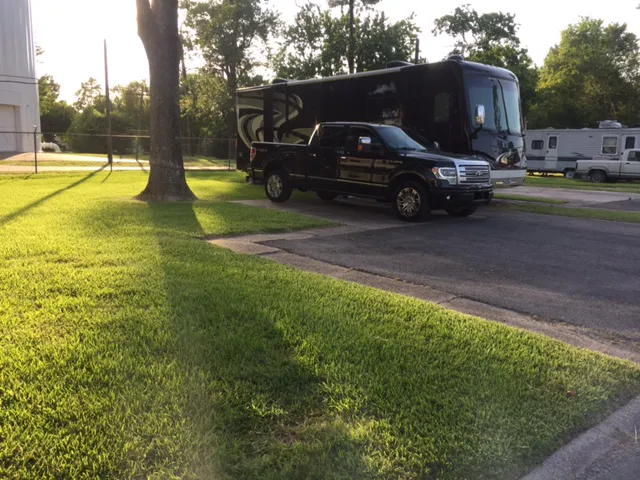 Pine Villa Manufactured Home & RV Community 6
