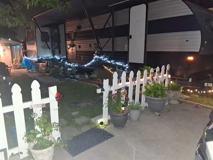 Carlyss Acres Mobile Home Park 4