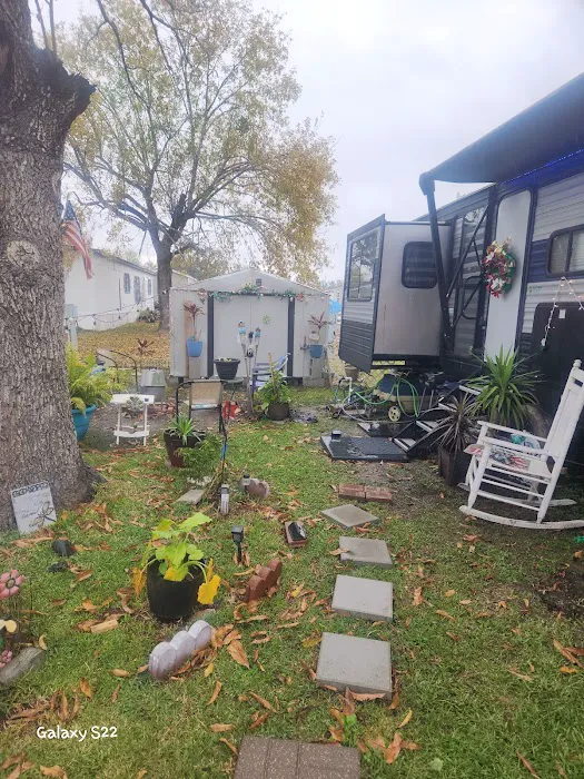 Carlyss Acres Mobile Home Park 5