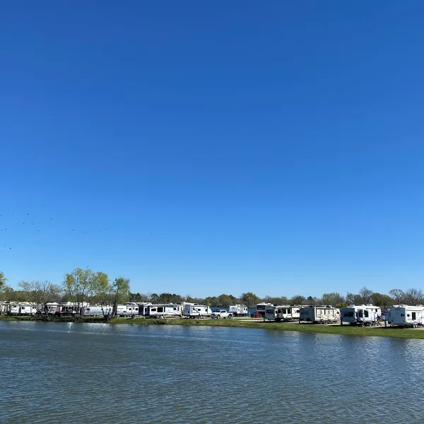 AAA RV Park On The Lake 8