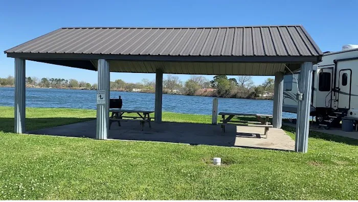AAA RV Park On The Lake 2