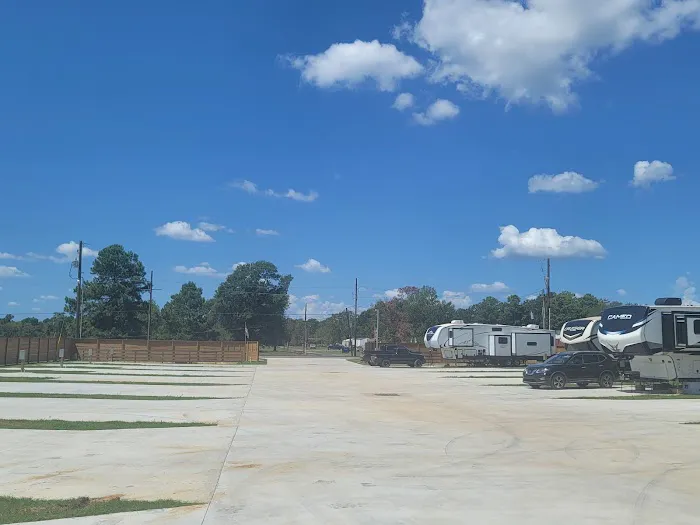 Orangefield RV Park 8