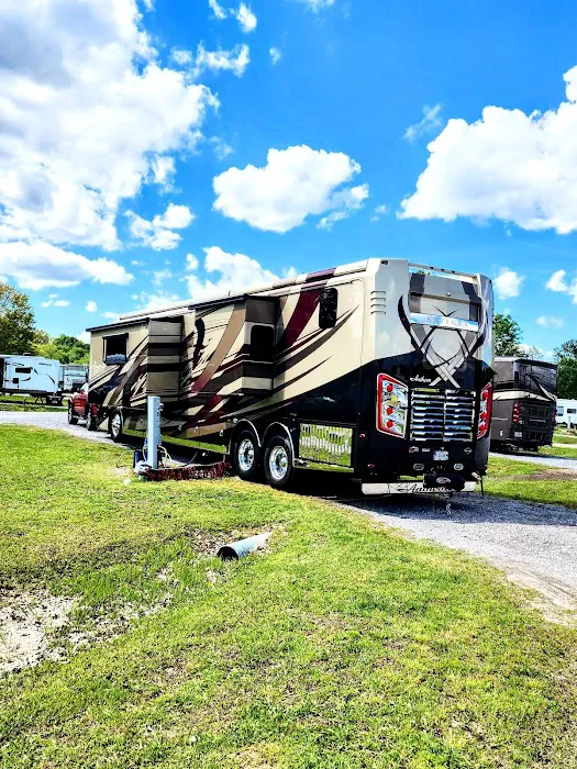 Movietown RV Park and Mini Storage 4