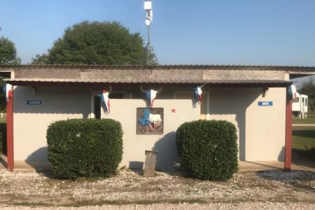 Round Top-Carmine RV Park