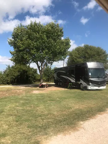 Round Top-Carmine RV Park 2