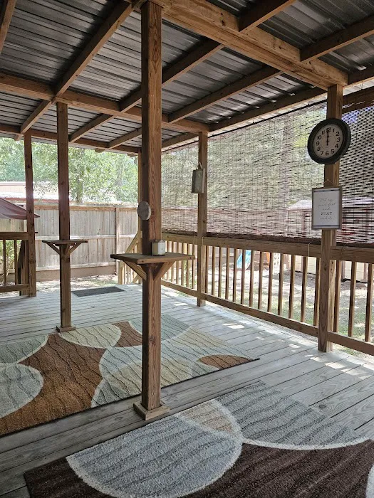 Leaning Oaks Manufactured Home Community 4