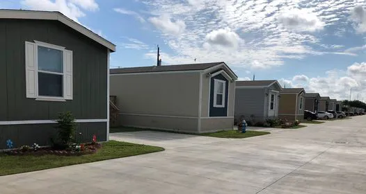 Casa De Campo Manufactured Housing Community 4