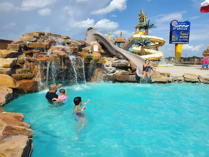 Summer Breeze USA RV Resort & Waterpark 4