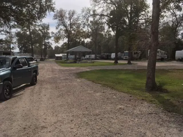 Sleepy Hollow RV Park 4