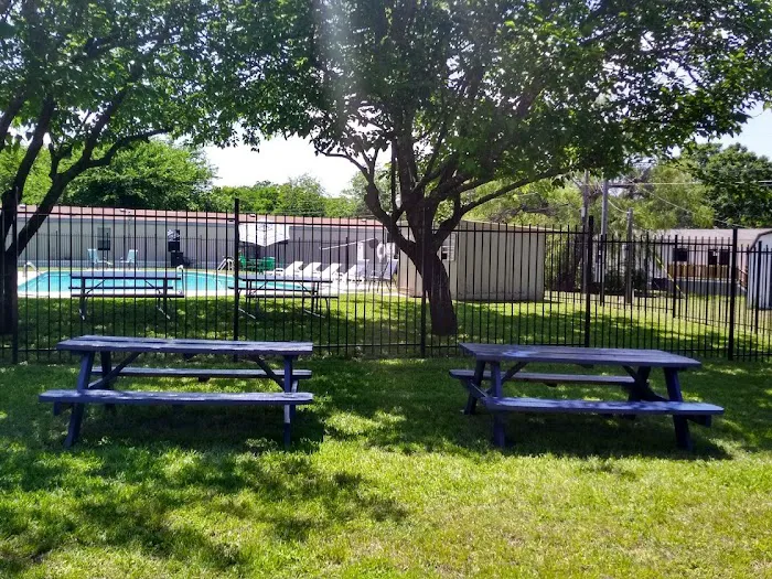 Birdcreek Creek RV Park 10