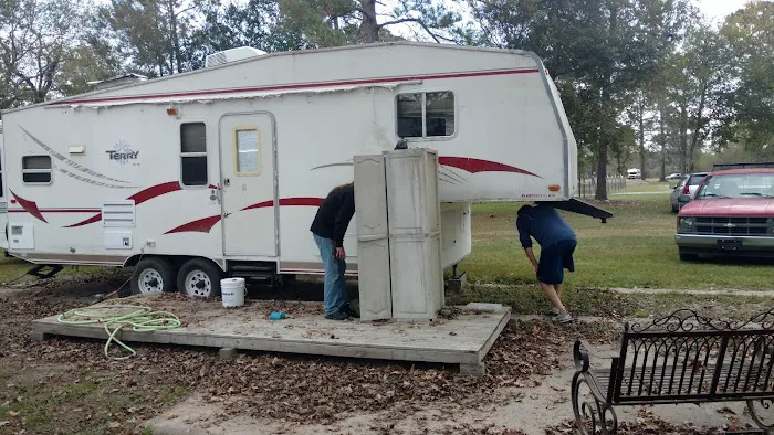 Alley Trailer Park 2