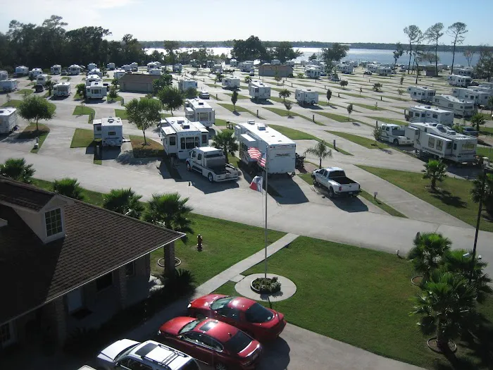 San Jacinto Riverfront RV Resort 10