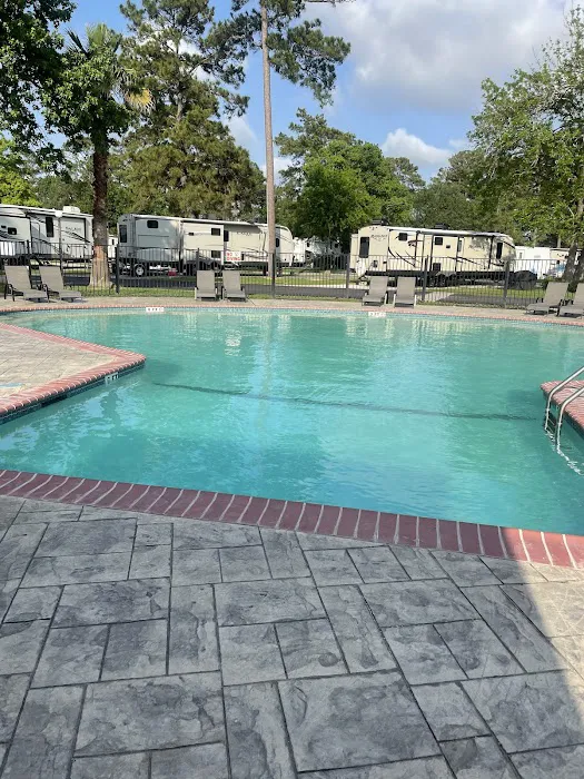 Houston Leisure RV Resort 1